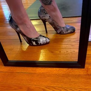 Gorgeous black and white patent leather shoes